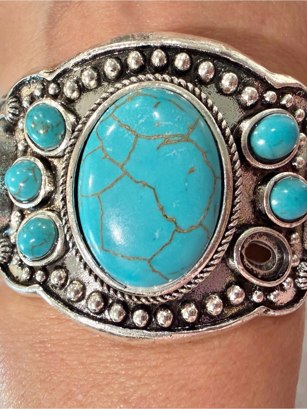 Turquoise Stone Silver-Tone Women's Cuff Bracelet missing 1 stone price reflects